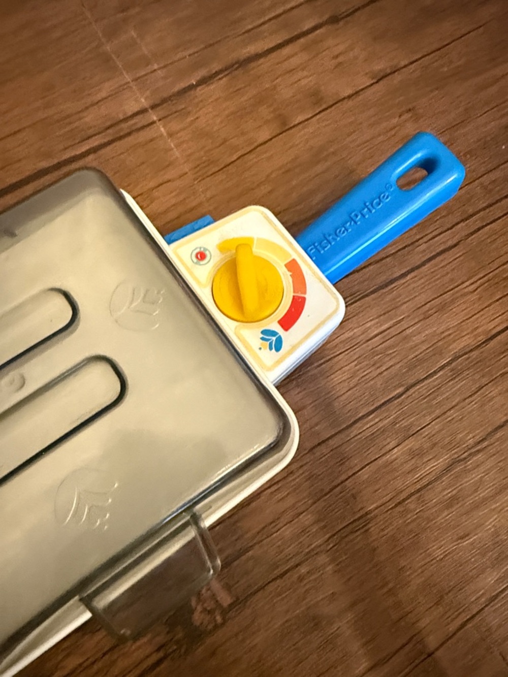 Fisher-Price Blue Handle Play Toaster with Gray Top and Yellow Dial - Picture 6 of 6